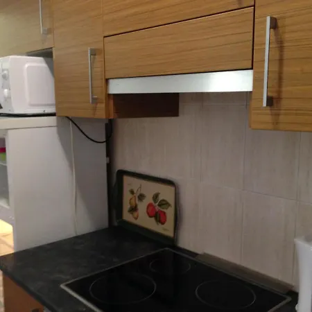 2nd Line - 1 Bedroom - A From Appartement